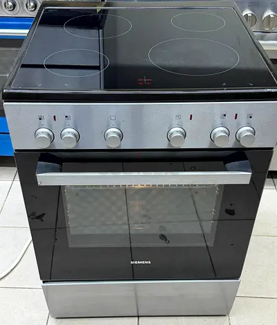 Siemens freestanding electric cooker with ceramic hob and oven - good condition