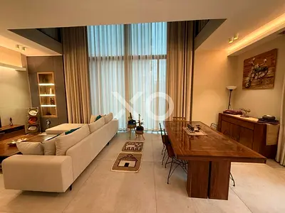Upgraded | Unfurnished | High Floor Duplex