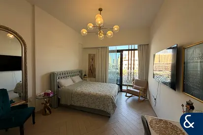 Furnished | Corner Unit | Large Balcony