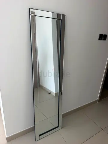 Full-length wall mirror with beveled frame (150cm x 40cm)