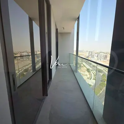 Spacious 2BR | Unfurnished | Community View