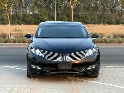 صورة 2 لـ 2016 Lincoln MKZ