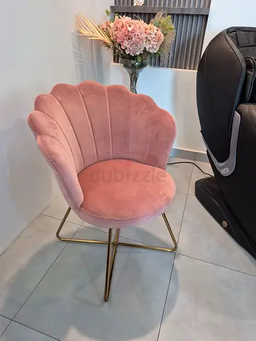 Pink Velvet Scallop Accent Chair with Gold Frame