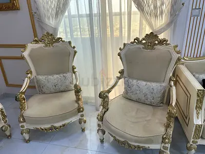 صالون مستعمل للبيع سعر ١٥٠٠ قابل للتفاوض