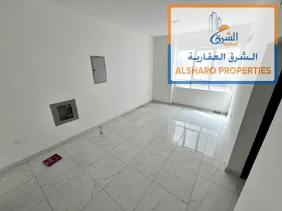 فرصة مميزة للسكن في شقة غرفة وصالة أول ساكن بمنطقة الحميدية، في موقع حيوي وقريب من محكمة عجمان،