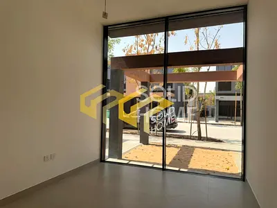 قريب المدخل | مجمع سكني مسوّر | ملكية حرة للجميع