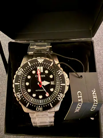 Citizen automatic diver-style men's watch - black dial, stainless steel bracelet