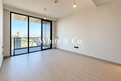 Modern Studio | Spacious | Prime Location
