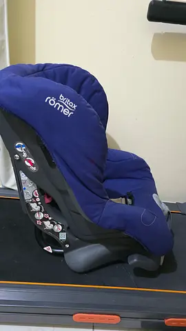 Britax Römer First Class Plus Car Seat (0-18 kg) – Includes Newborn Insert