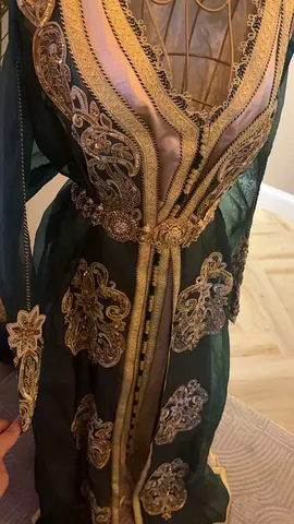 Green and Gold Traditional Embroidered Kaftan /xl - M