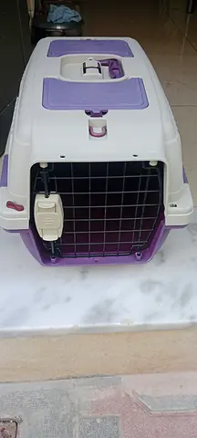 Sturdy purple and white pet travel carrier