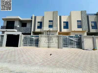 فيلا للبيع في منطقة الزاهيه المميزات: • 4 غرف نوم ماستر • مجلس • صالة • مطبخ رئيسي • غرفة خادمة • ارتداد كبير أمام الفيلا الوصف: تقدم هذه ال