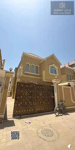 فيلا عائلية واسعة بمواصفات مميزة في المويهات 3