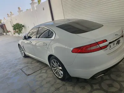 2012 Jaguar XF — фото 1