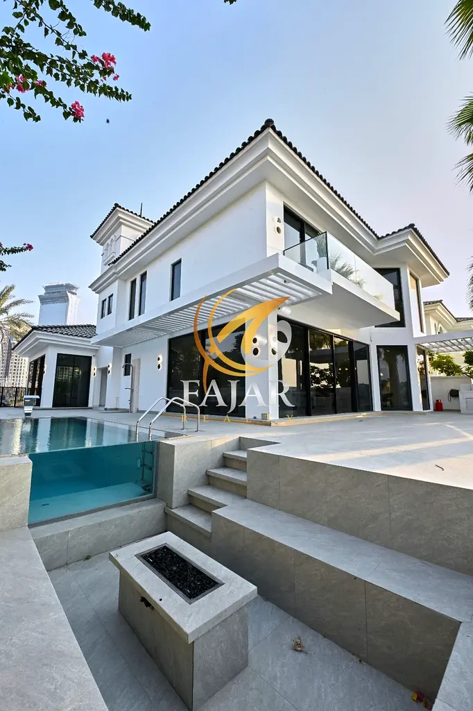 Ultra-Luxury Villa Beachfront Living w Private Beach & Pool