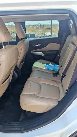 2017 JEEP CHEROKEE 照片 4