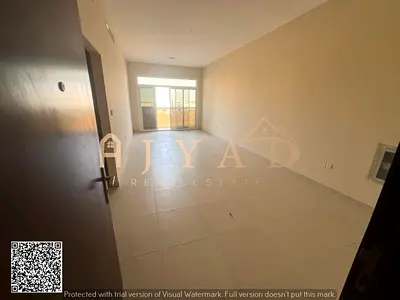 Annual rent in Ajman, Al Jurf 3: Brand-new 2BR with balcony & central AC, close to all services and Dubai & Sharjah exits.