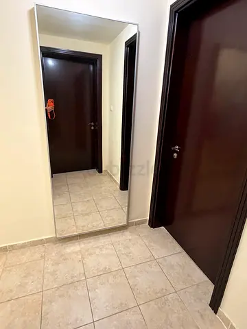 Full size mirror wall mount