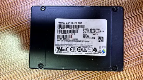 Samsung PM1733 3.84TB 2.5 Inch Enterprise SSD