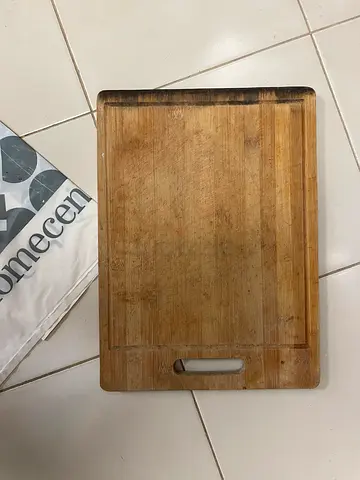 Used rectangular wooden chopping/cutting board with handle