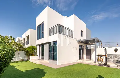 True Corner | Vacant On Transfer | View Today