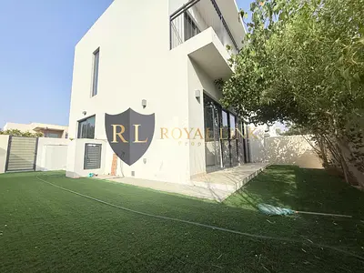 BEST LOCATION-JUST GOT VACANT| 4 BR+MIADS | END-UNIT