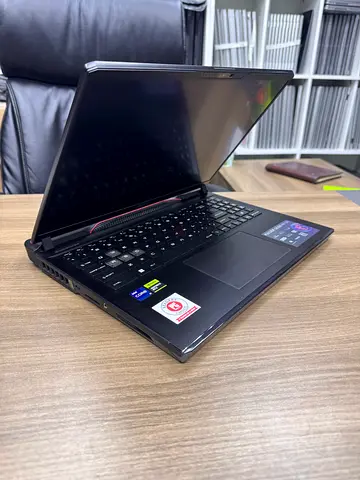 MSI Raider GE68HX Core i9-13950HX 24 Cores NVIDIA RTX 4060 8GB GRAPHICS - High Performance Gaming