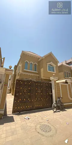 فيلا مميزة للإيجار في المويهات 3