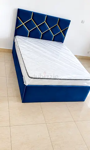 Brand new queen size storage bed queen size storage bed