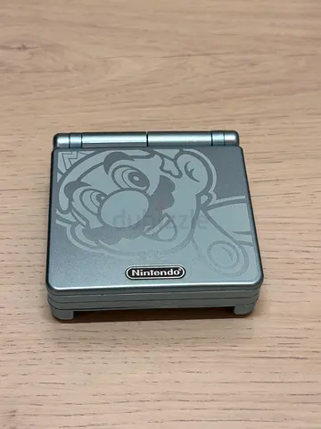 Nintendo Game Boy Advance SP
