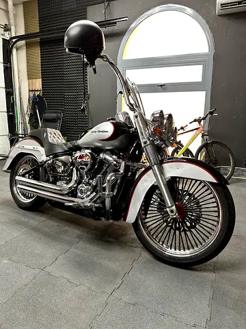 Unique Harley Davison Deluxe - GCC specs