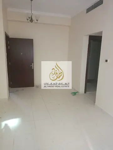 🏠 **للايجار السنوي – غرفة وصالة في ليوراه، عجمان** 🏠  📍 **الموقع: منطقة ليوراه** 📌 مقابل **سوق السمك** وبالقرب من **أبراج الأورينت**  ✨ شقة غرفة و