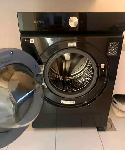 Samsung Front Load Washer - Black, Good Condition