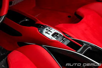 2022 Ferrari SF90 SPIDER — фото 16