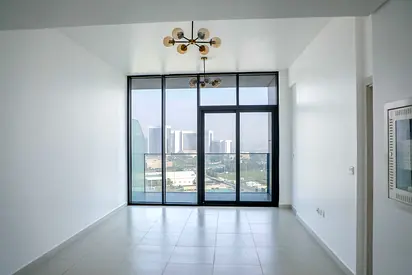Modern 1-Bedroom Apartment | Gym & Pool | Garden Access |