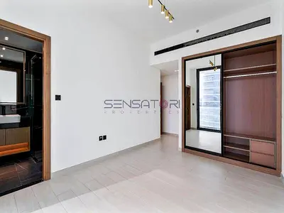 Smart Home | Larger Corner Unit | rented high ROI