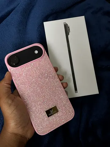 17 AIR 256GB Apple WARRANTY PENDING