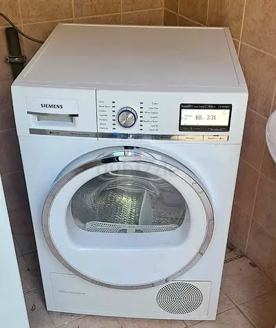 Siemens Iq700 Heat pump 9kg Dryer latest model excellent condition