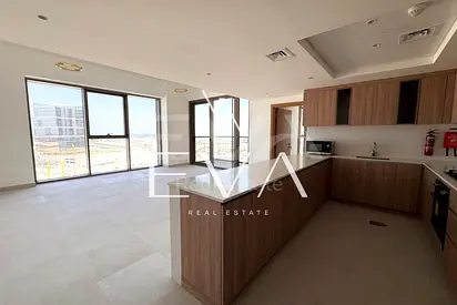 STUNNING SEA VIEW | GREAT PRICE | MODERN AND CLEAN