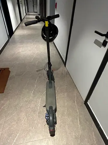 Mi Electric Scooter 3 in good working condition with helmet