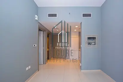 Cozy 1-BR Near Metro Station | Best Price