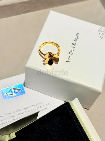 Van Cleef & Arpels Alhambra-inspired Gold Ring with Flower Charm