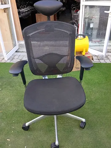 Contessa Okamura office chair