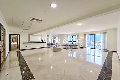 Upgraded | Fully Furnished | Huge Layout