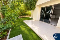 Single Row | Family Friendly | 4 Bed + Maids