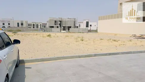 للبيع ارض مساحه 11الف 750 قدم بسعر مميز تملك حر للعرب تصريح ارضي+اول مساحه كبيره تصلح لبناء فيلتين
