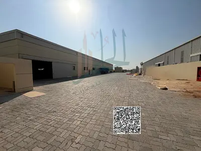 مستودع 30 ألف قدم مع حوش 20 ألف وسكن عمال بالصجعة الشارقة، إجمالي 55 ألف قدم، كهرباء 500 كيلو وات، للإيجار 2 مليون قابل للتفاوض