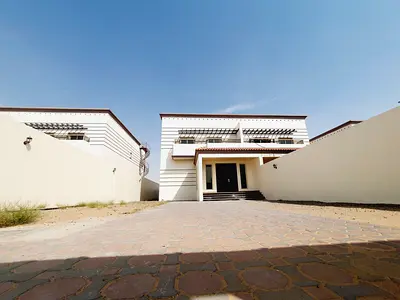 Amazing 4 badroom villa with garden and wardrobe ìn barashi area price 130k