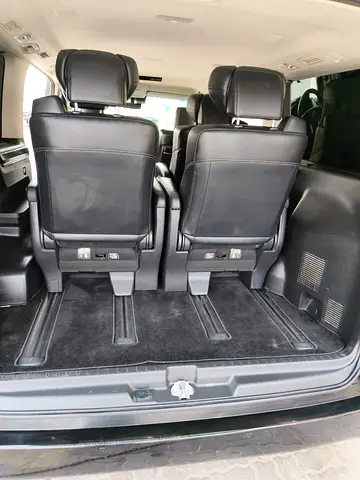 2022 Toyota GRANVIA — фото 4