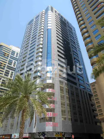 شقة في المجاز 3،غرفه و صاله 450000 درهم